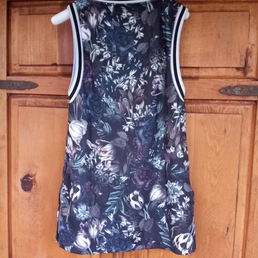 Nike dark floral tennis dress and shorts   NWOT - Picture 3 of 11